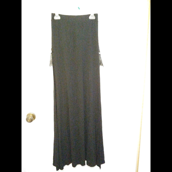 Sirens High Slit Maxi Skirt - Picture 1 of 5